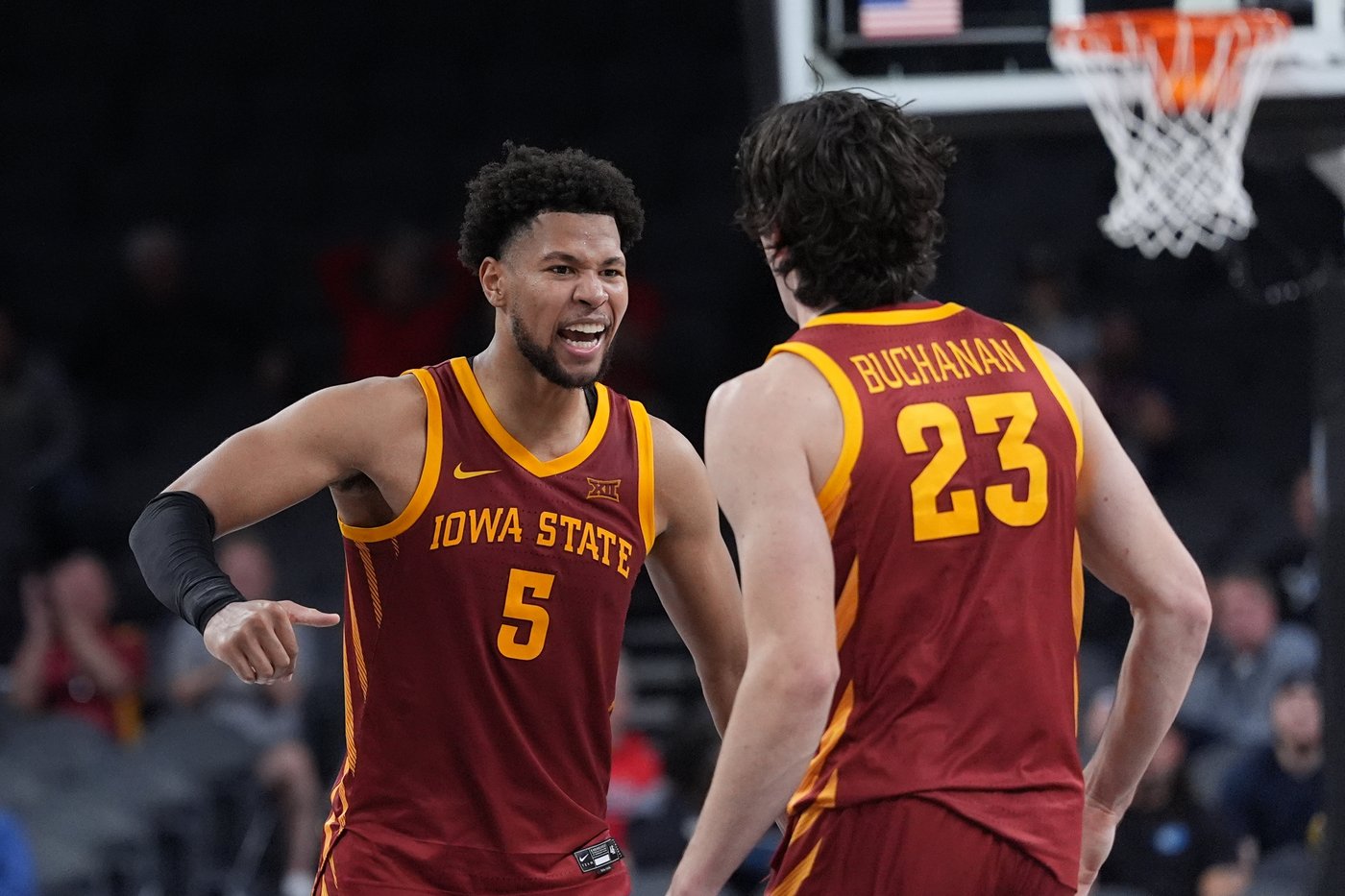 No. 15 Iowa State remains unbeaten with 83-82 victory over No. 14 St. John's in Players Era tourney | iNFOnews.ca