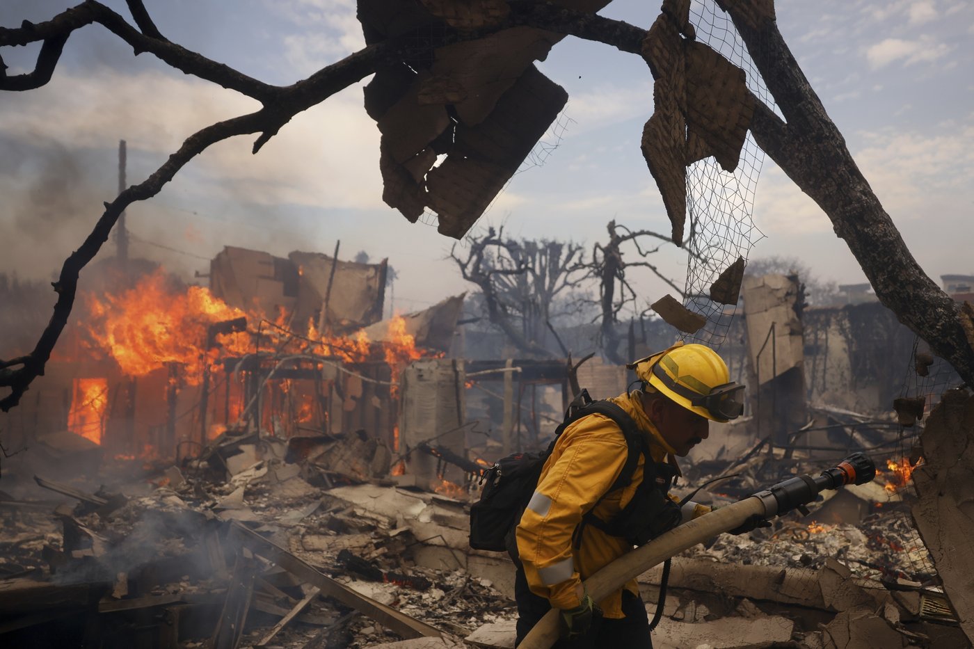 Fire-ravaged Southern California braces for gusty winds and heightened wildfire risk | iNFOnews.ca Fire-ravaged Southern California braces for gusty winds and heightened wildfire risk | iNFOnews.ca
