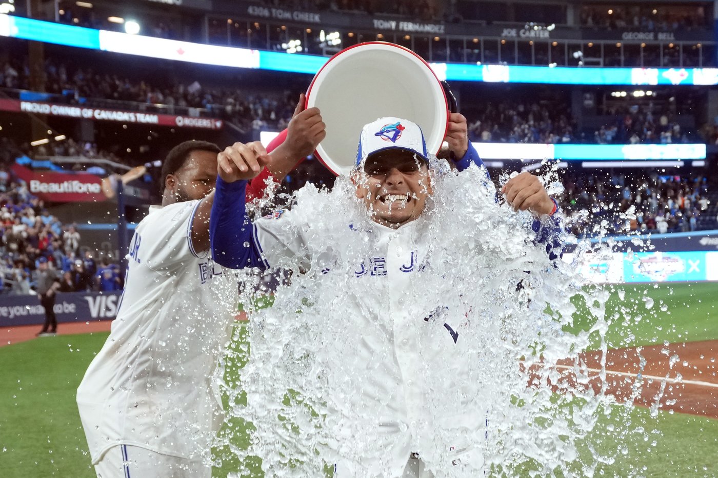 Photo Gallery: Jays open the season with walkoff win over A's | iNFOnews.ca