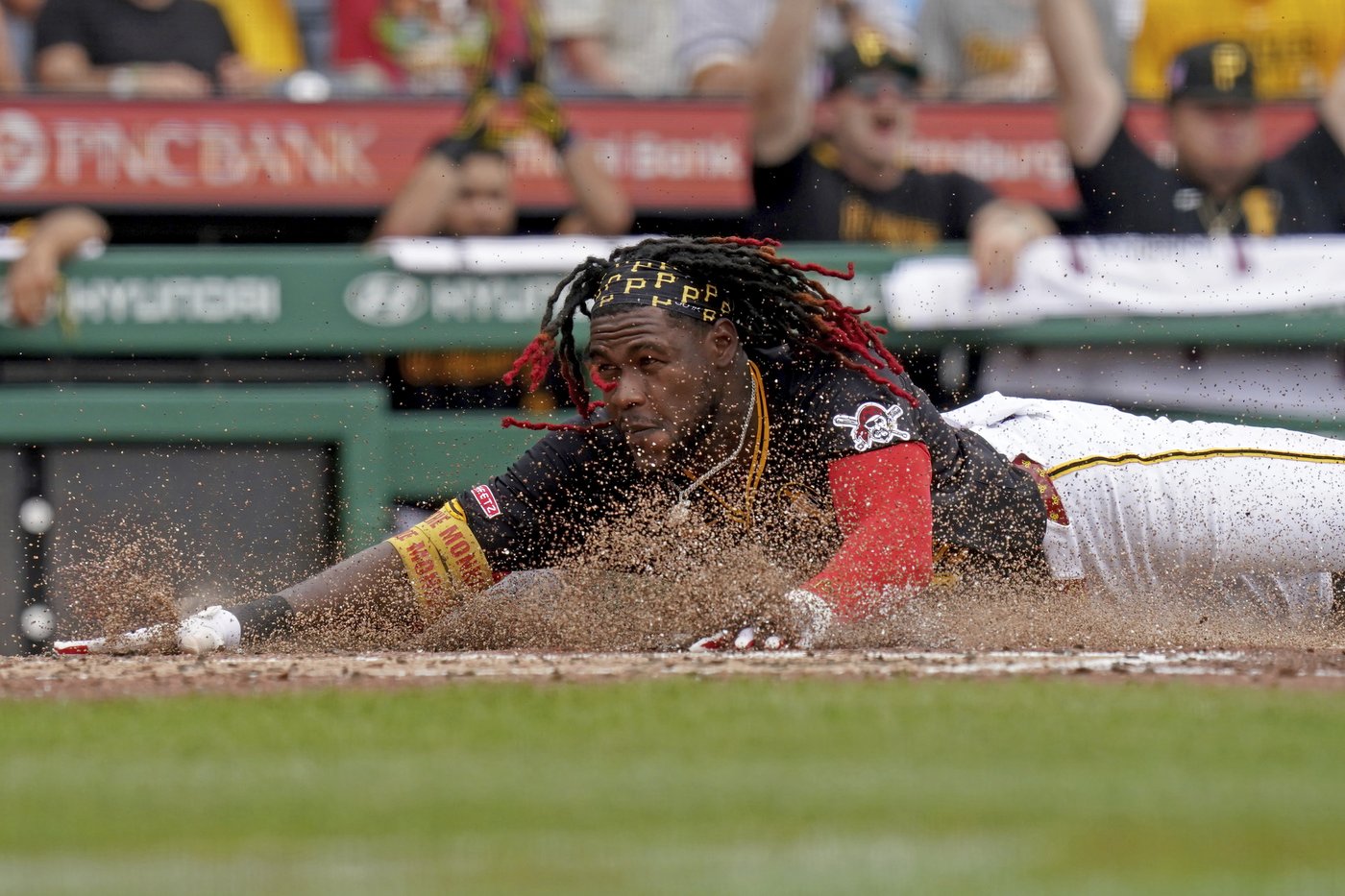 Paul Skenes dominant again, striking out 9 in 6 innings as Pirates blank D-backs 6-0 | iNFOnews.ca