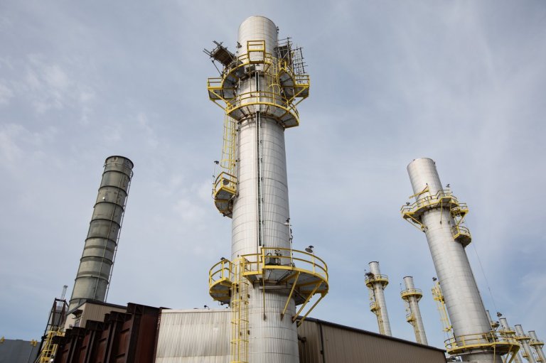 What will the carbon price cost the oilsands? A Timbit per barrel, one analysis says | iNFOnews.ca