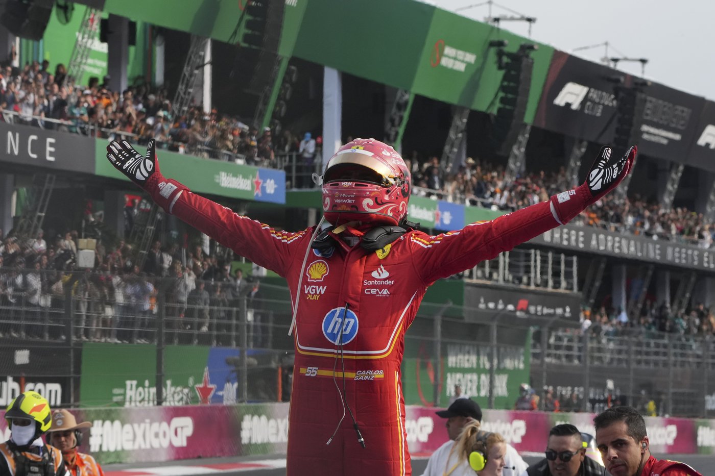 Sainz wins Mexico City Grand Prix as Norris tightens championship fight | iNFOnews.ca