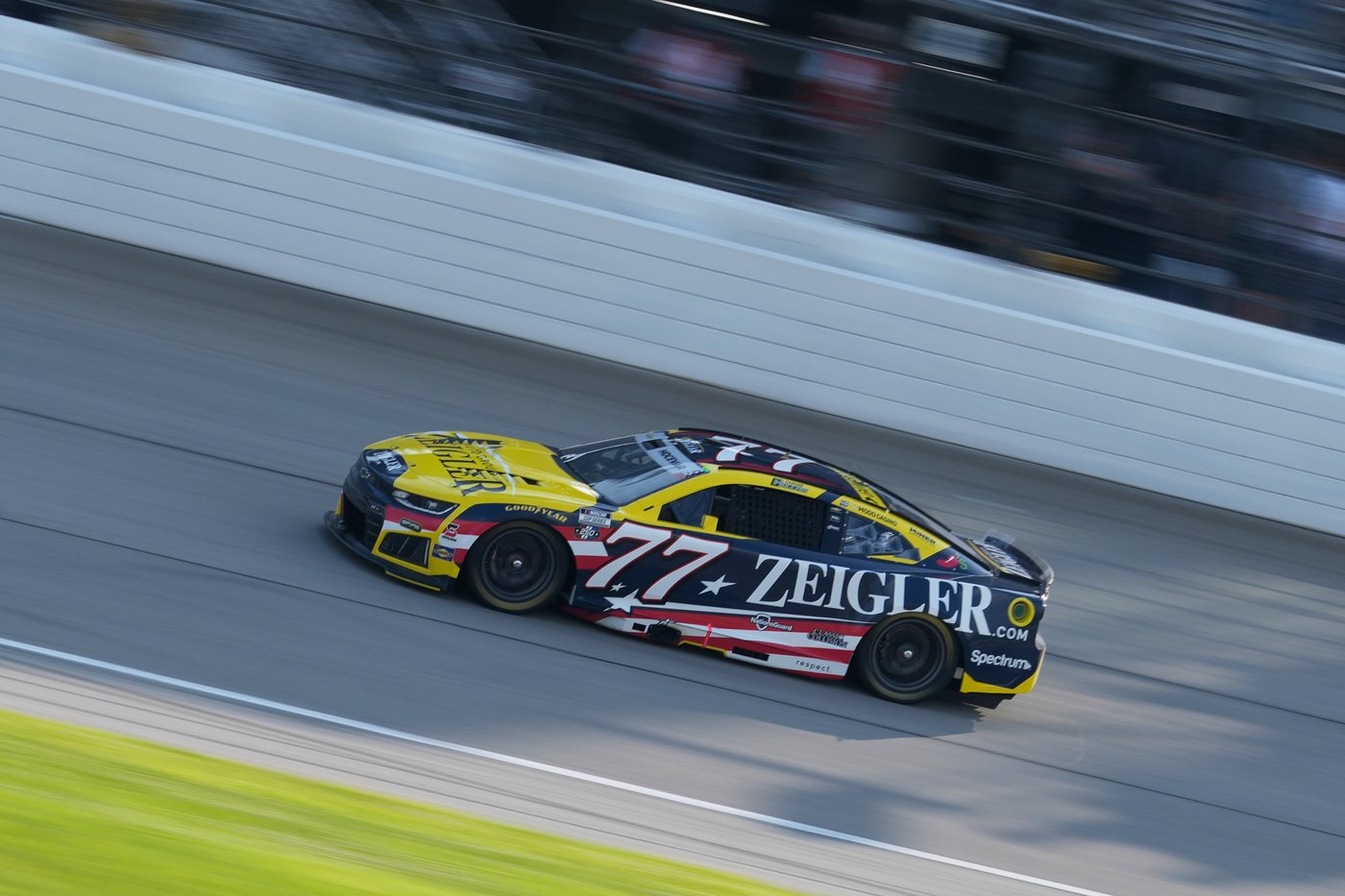 Carson Hocevar uses late qualifying run to bump his way into top starting spot for the Brickyard 400 | iNFOnews.ca