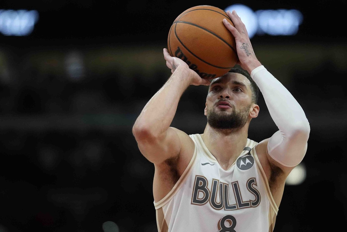 Giddey's triple-double sends Bulls to 116-111 win over Bucks | iNFOnews.ca