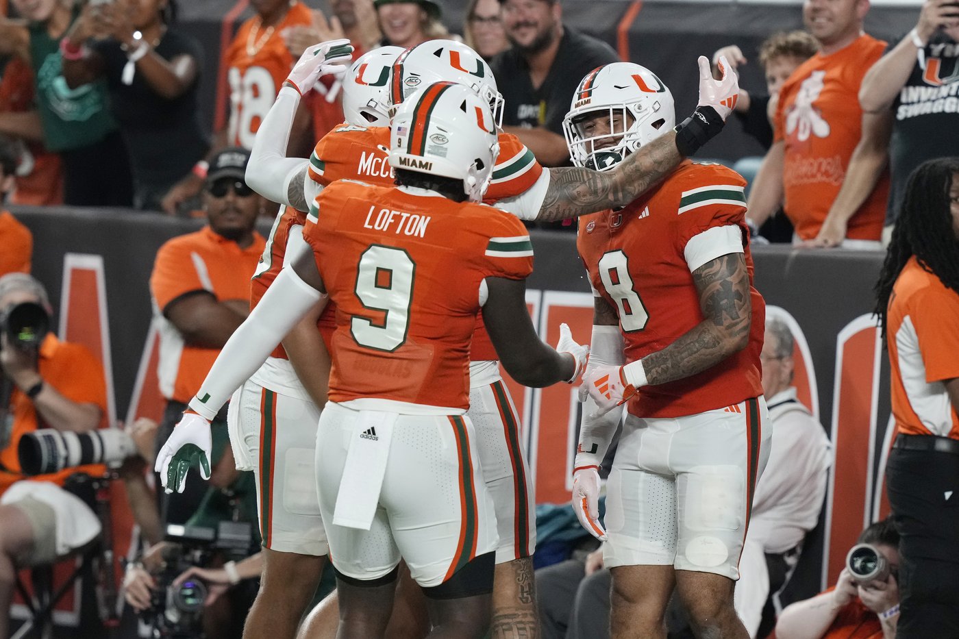 No. 7 Miami survives Virginia Tech 38-34 to remain unbeaten after Hail Mary TD overturned | iNFOnews.ca