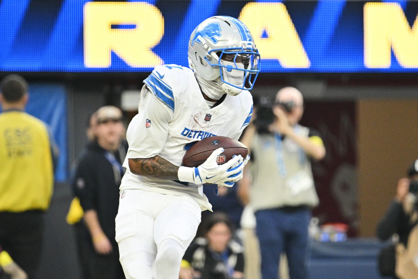 Campbell bemoans sloppy third quarter that helped lead to Lions' 41-34 loss to Rams | iNFOnews.ca Campbell bemoans sloppy third quarter that helped lead to Lions' 41-34 loss to Rams | iNFOnews.ca