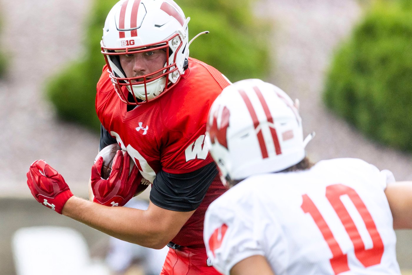 Former Wisconsin tight end Jack Pugh dies at 24 | iNFOnews.ca