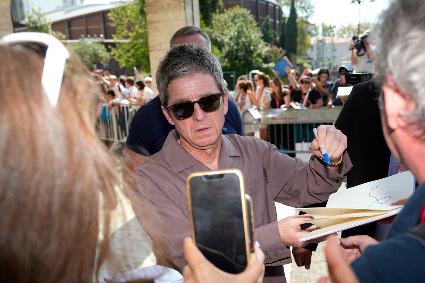 Oasis reunion tour documentary rocks Venice Film Festival | iNFOnews.ca Oasis reunion tour documentary rocks Venice Film Festival | iNFOnews.ca