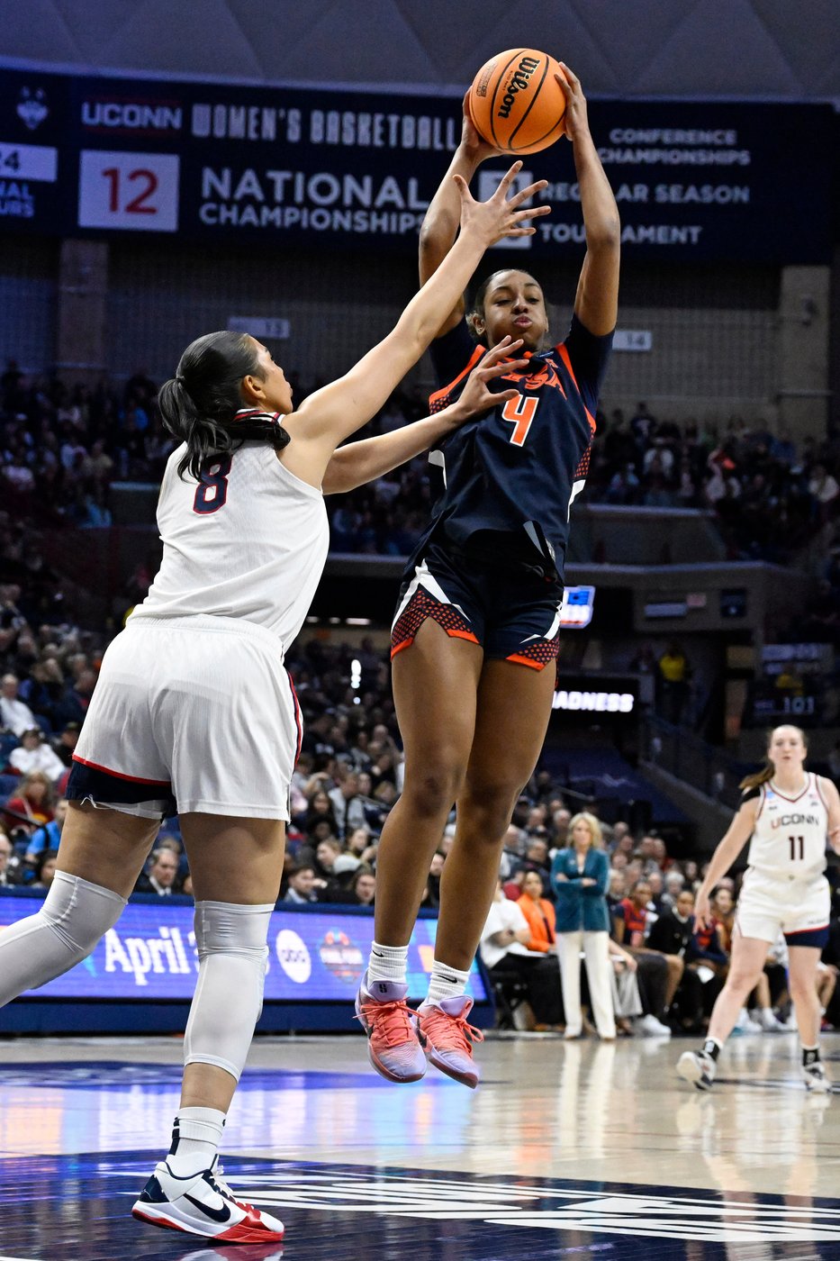 UConn women overwhelm UTSA 90-52 as the Huskies roll in their March Madness opener | iNFOnews.ca UConn women overwhelm UTSA 90-52 as the Huskies roll in their March Madness opener | iNFOnews.ca