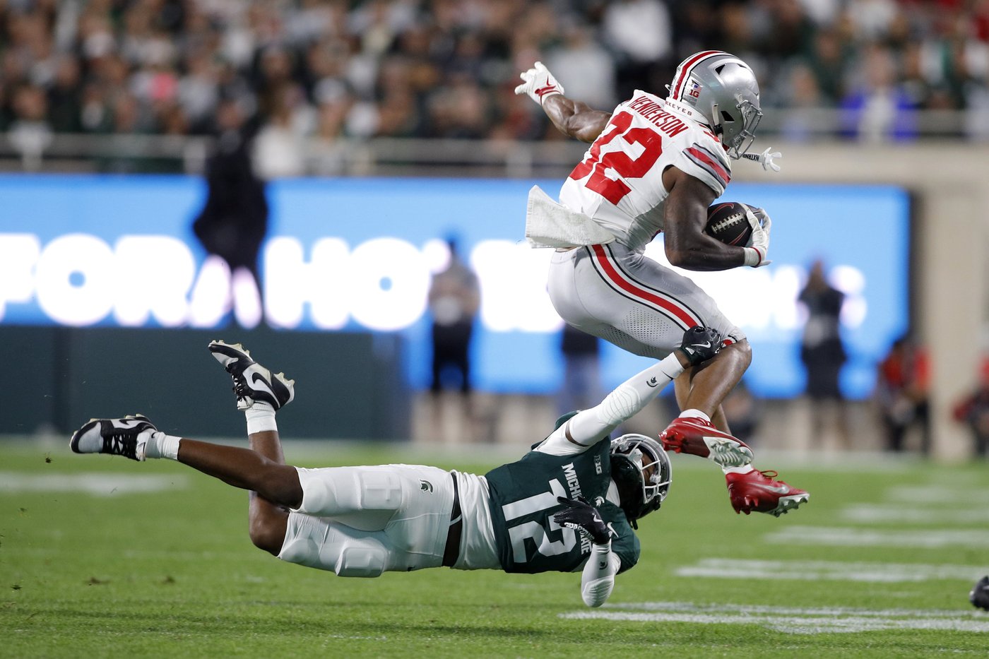 Jeremiah Smith scores 2 TDs in 1st half and helps No. 3 Ohio St pull away and rout Michigan St 38-7 | iNFOnews.ca Jeremiah Smith scores 2 TDs in 1st half and helps No. 3 Ohio St pull away and rout Michigan St 38-7 | iNFOnews.ca