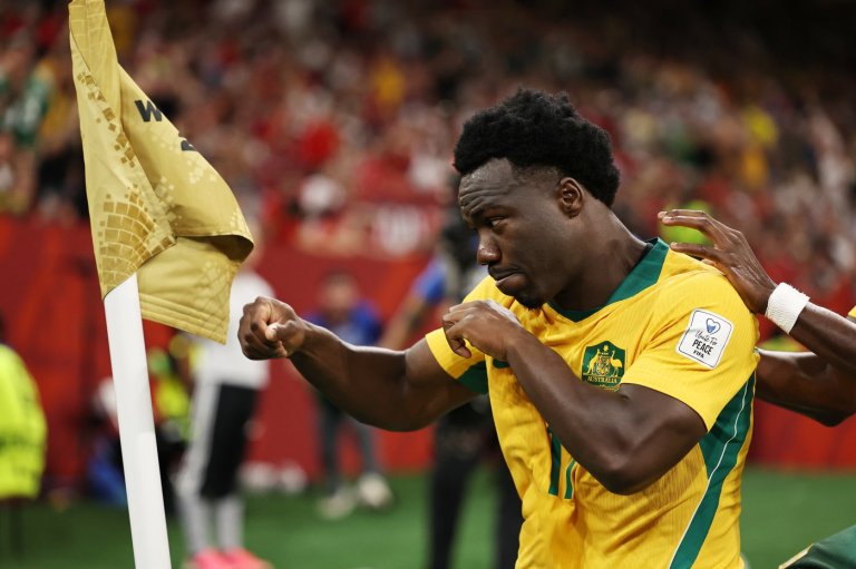 Australia spoils Turkey's return to the World Cup with a 2-0 victory | iNFOnews.ca