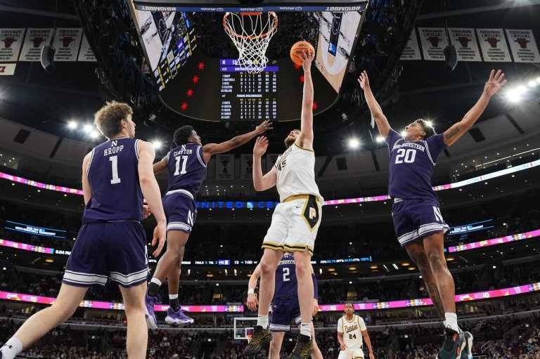 Braden Smith collects 16 more assists as No. 18 Purdue beats Northwestern 81-68 in Big Ten tourney | iNFOnews.ca