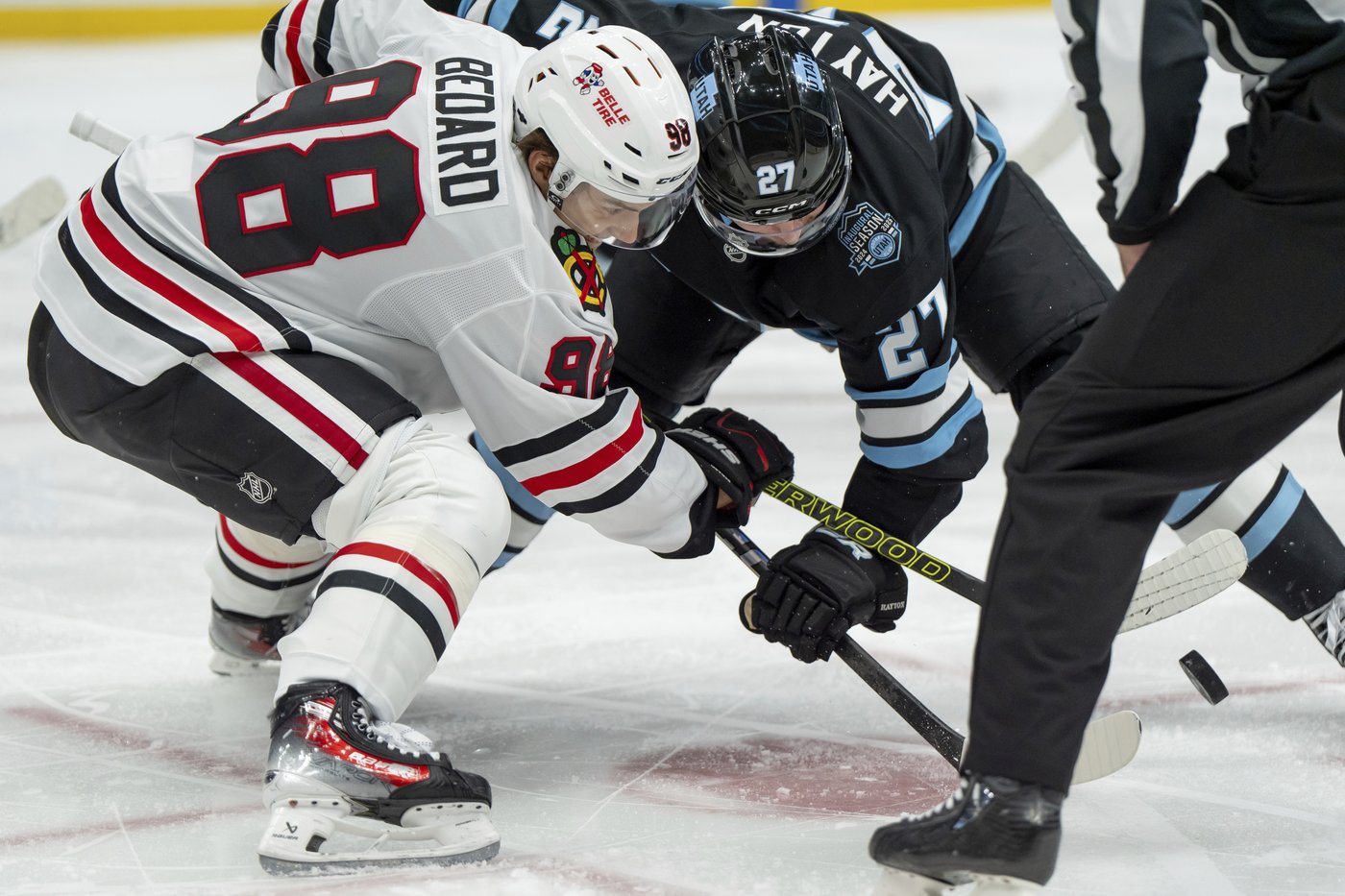 Dylan Guenther scores twice, leads Utah to 5-2 win over Chicago | iNFOnews.ca Dylan Guenther scores twice, leads Utah to 5-2 win over Chicago | iNFOnews.ca