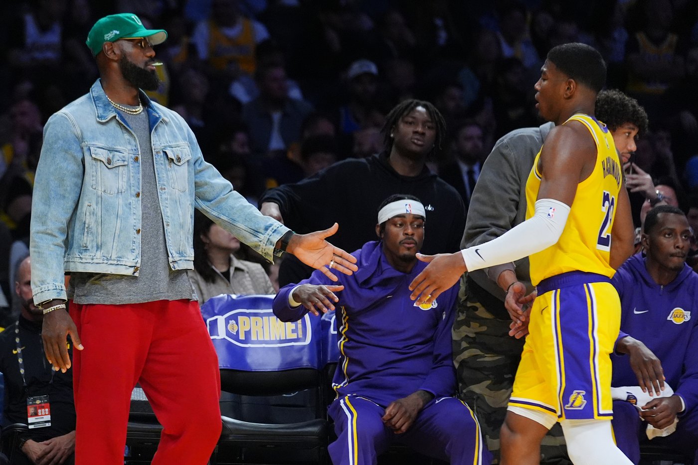 Trail Blazers beat Lakers 122-108 despite Reaves' 41 points | iNFOnews.ca