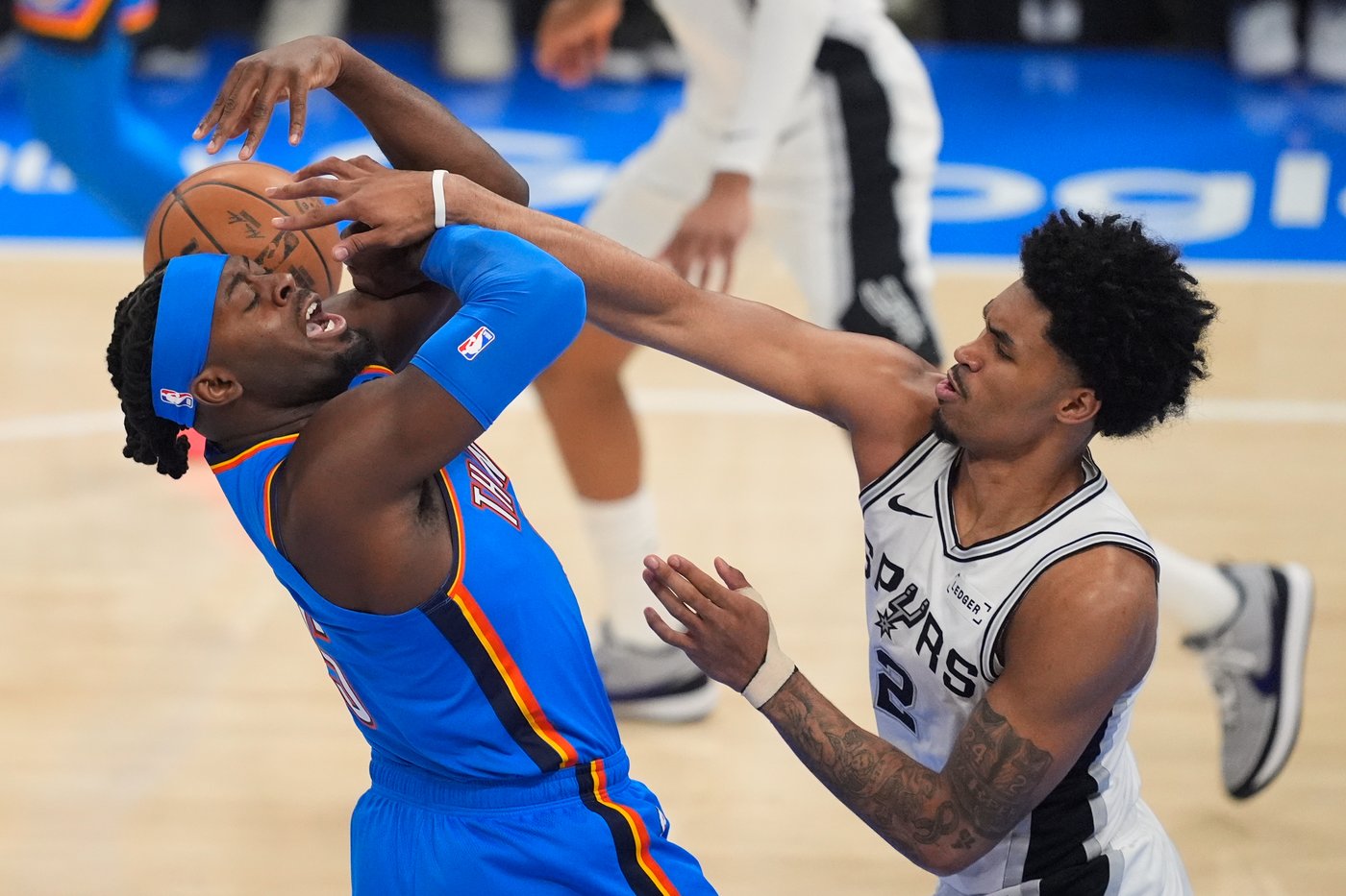 Shai Gilgeous-Alexander scores 30, Thunder top Spurs 122-113 in Game 2 of West finals | iNFOnews.ca Shai Gilgeous-Alexander scores 30, Thunder top Spurs 122-113 in Game 2 of West finals | iNFOnews.ca