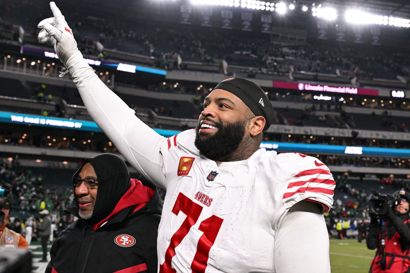 49ers agree to a 2-year, $50 million contract with star left tackle Trent Williams | iNFOnews.ca