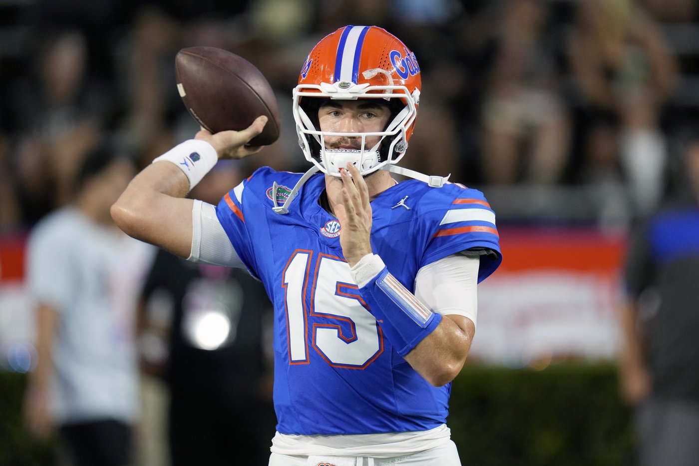 Graham Mertz, Montrell Johnson account for scores as Florida beats UCF 24-13 in the Swamp | iNFOnews.ca Graham Mertz, Montrell Johnson account for scores as Florida beats UCF 24-13 in the Swamp | iNFOnews.ca