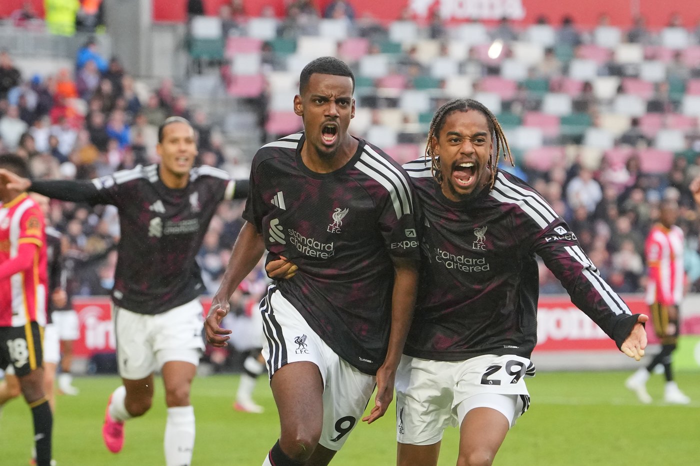 Going bananas: Haaland keeps on scoring as scandal-hit Man City wins again in Premier League | iNFOnews.ca