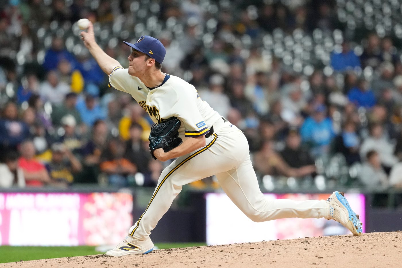 Brewers' Jacob Misiorowski leaves with cramping again after another dominating performance | iNFOnews.ca Brewers' Jacob Misiorowski leaves with cramping again after another dominating performance | iNFOnews.ca