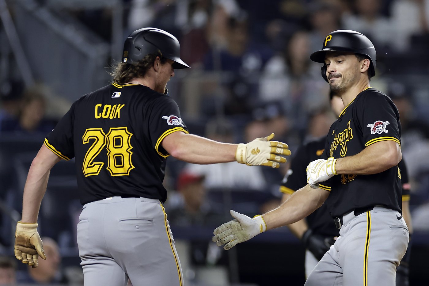 Reynolds homers twice, Pirates beat Yankees 4-2, delay NY from clinching ALCS home-field advantage | iNFOnews.ca