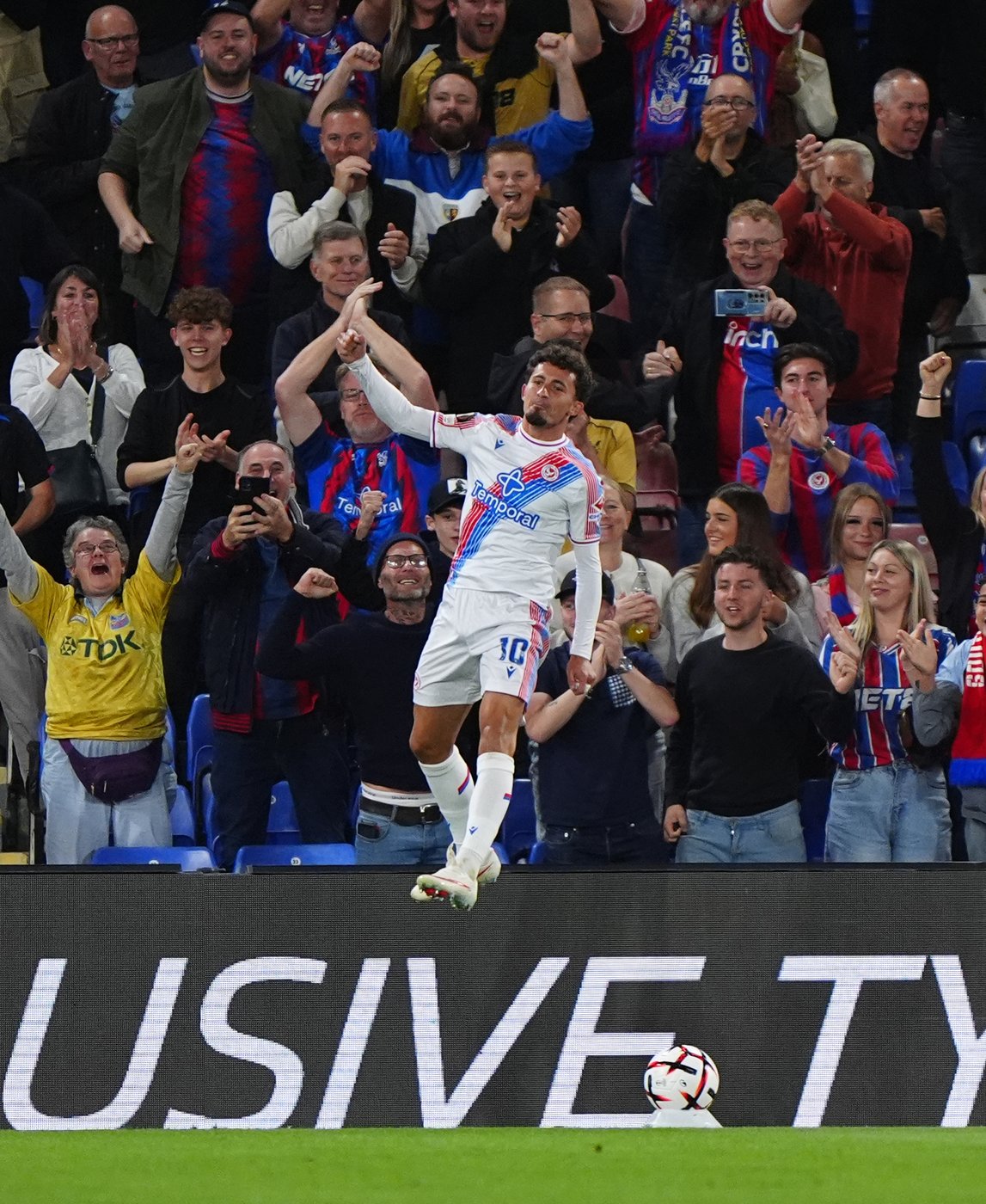 Bournemouth beats Real Sociedad 2-1 in its first European match. Juventus, Crystal Palace win big | iNFOnews.ca Bournemouth beats Real Sociedad 2-1 in its first European match. Juventus, Crystal Palace win big | iNFOnews.ca