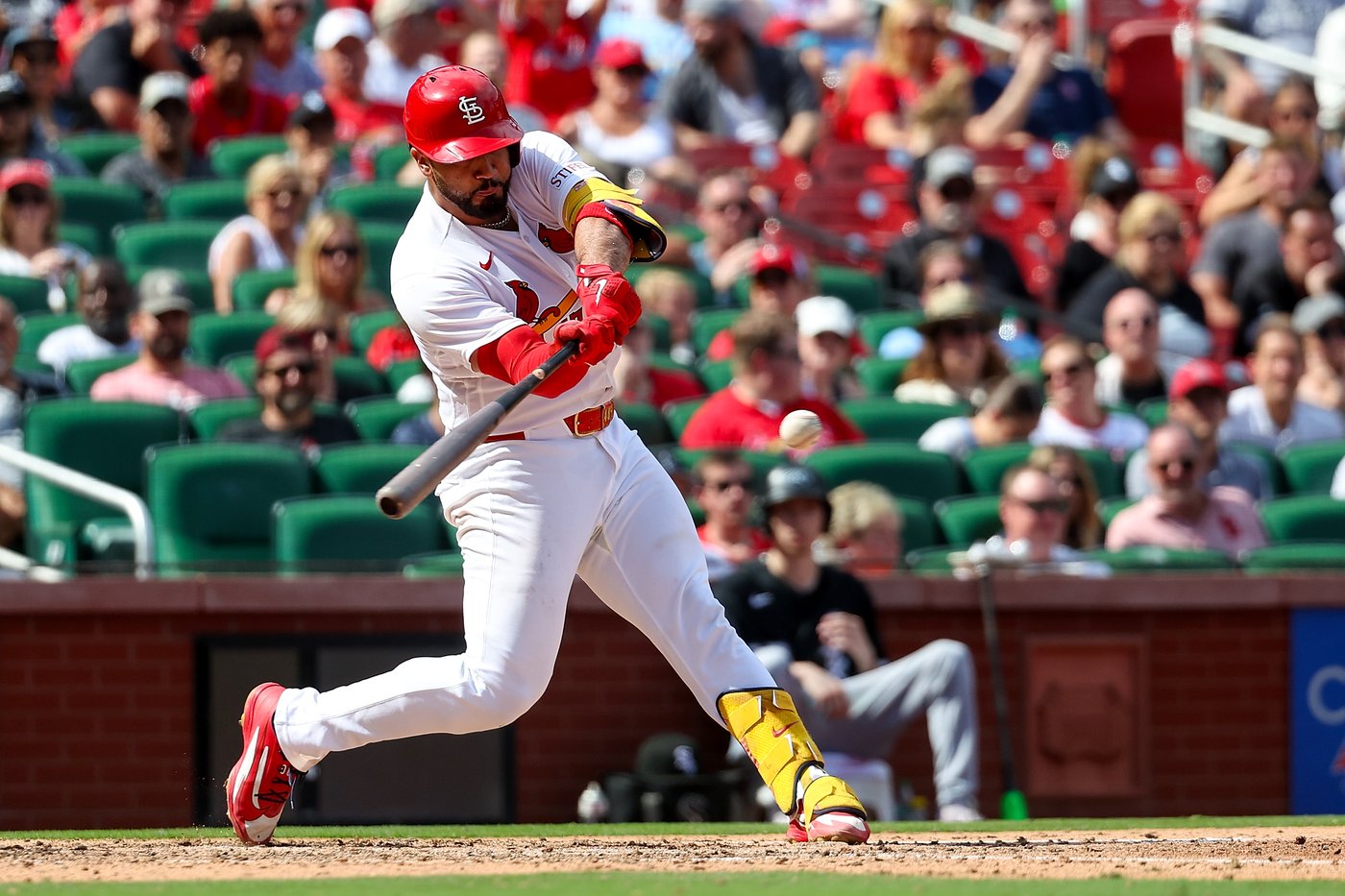 Burleson's bases-loaded double lifts Cardinals to 3-1 win over White Sox | iNFOnews.ca