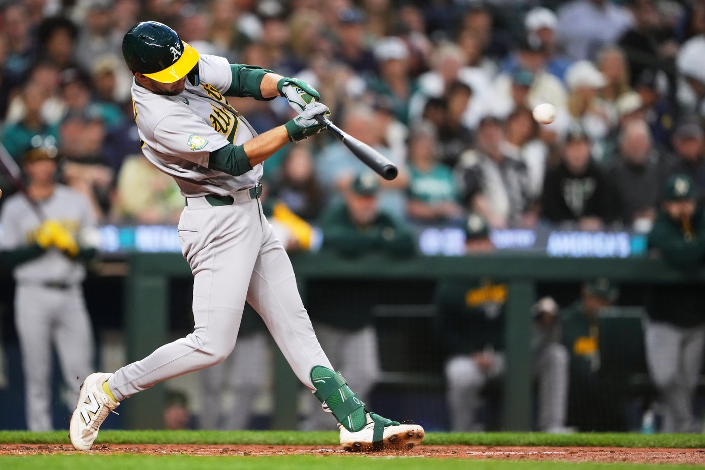 Springs throws 7 shutout innings, Muncy homers as A's beat Mariners 6-2 | iNFOnews.ca