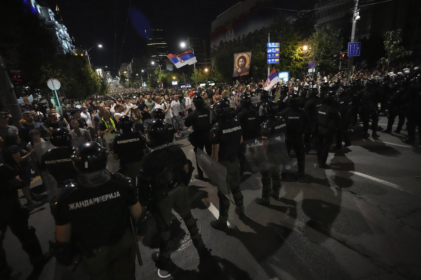 Serbian protesters are back on the streets as clashes with government loyalists escalate | iNFOnews.ca