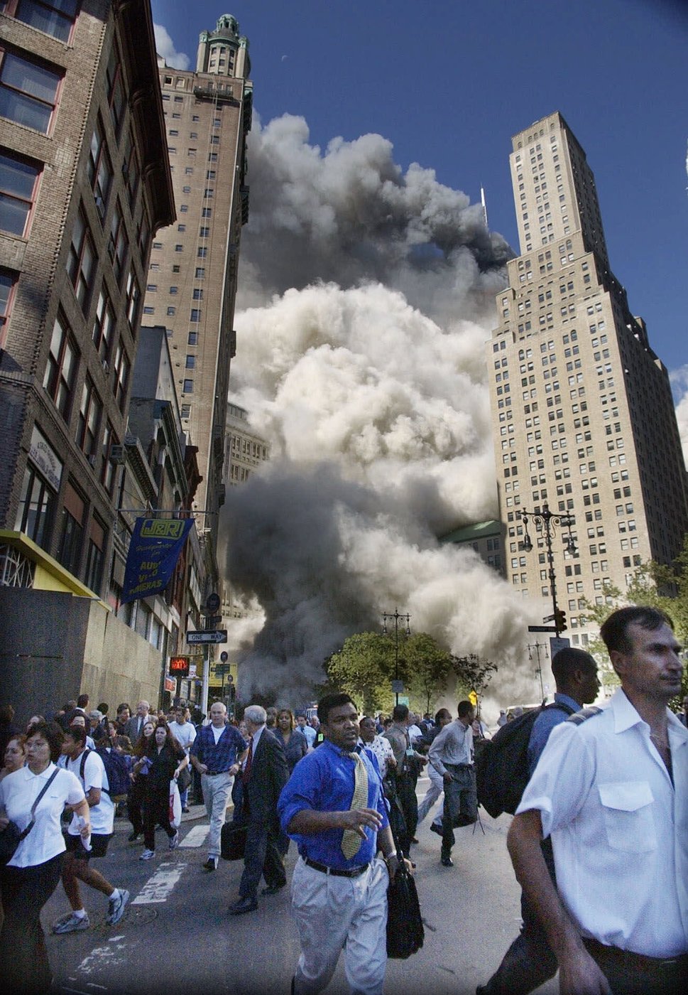 Associated Press journalists who witnessed Sept. 11 remember what they saw, 25 years later | iNFOnews.ca