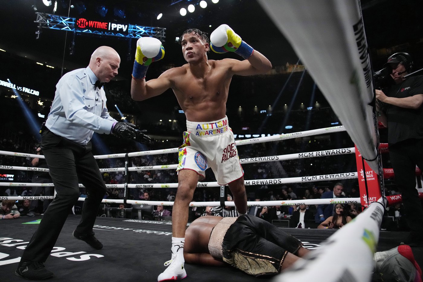 Benavidez and Morrell put undefeated records and light heavyweight belts on the line | iNFOnews.ca Benavidez and Morrell put undefeated records and light heavyweight belts on the line | iNFOnews.ca