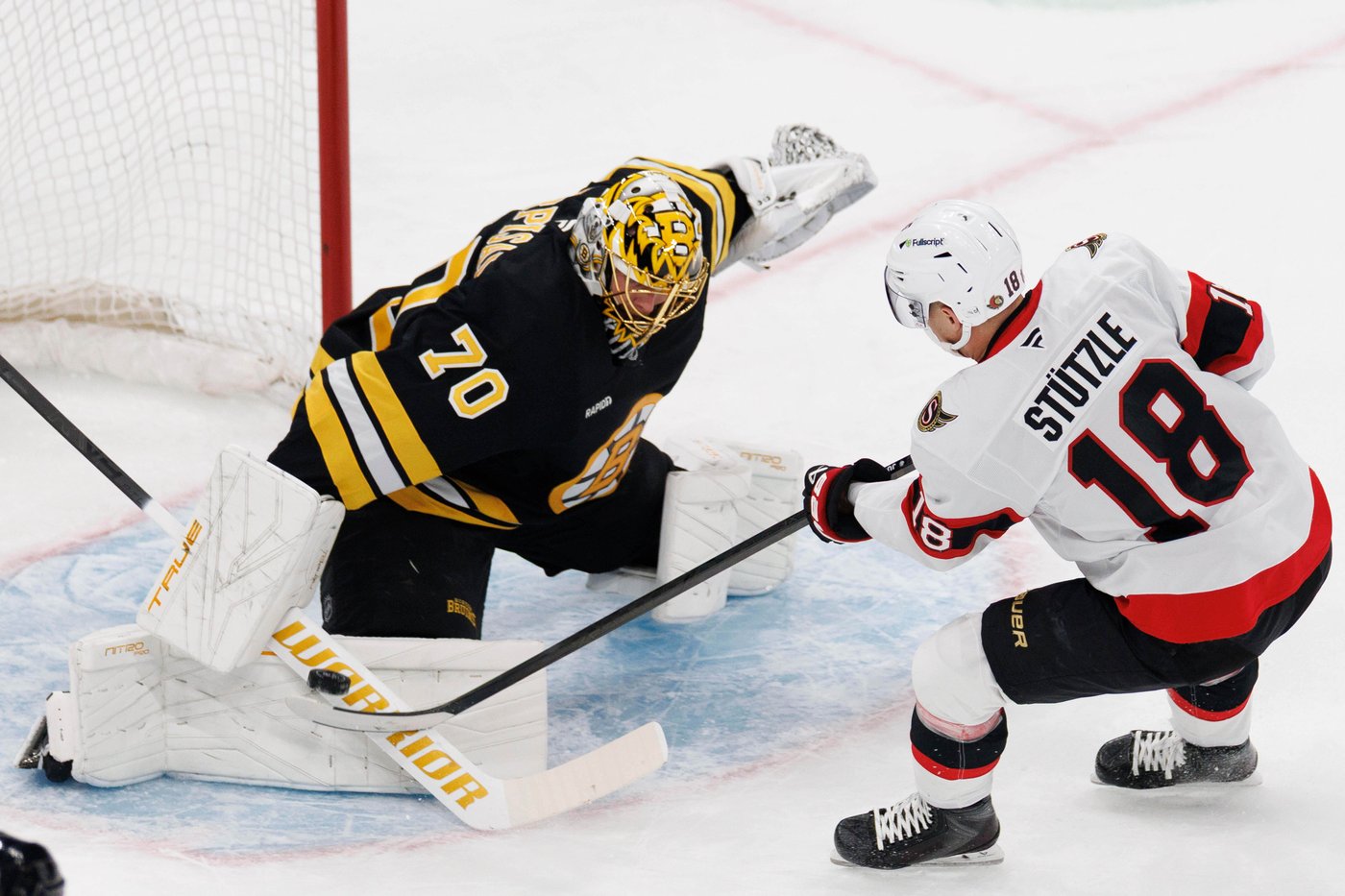 Zetterlund scores twice as surging Senators beat Bruins 6-2 | iNFOnews.ca Zetterlund scores twice as surging Senators beat Bruins 6-2 | iNFOnews.ca