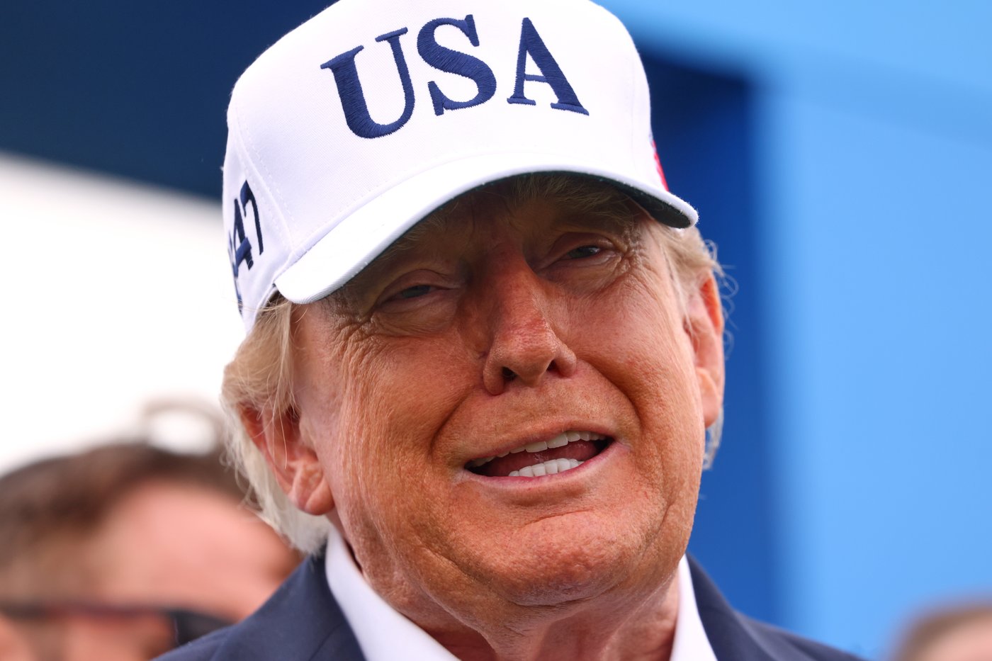 Trump has support in Doonbeg, though tiny snails have snagged his Irish golf course plans | iNFOnews.ca Trump has support in Doonbeg, though tiny snails have snagged his Irish golf course plans | iNFOnews.ca
