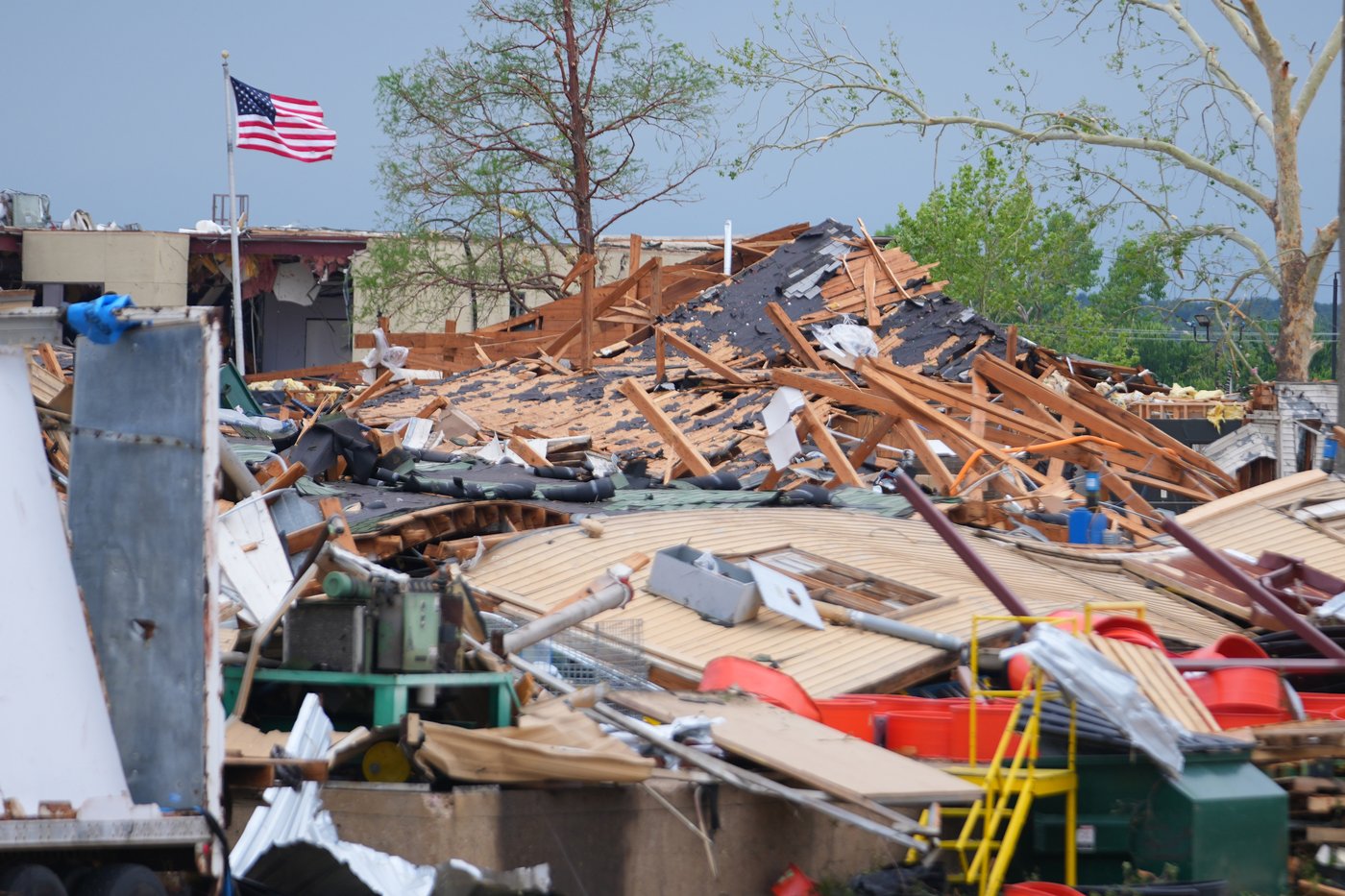 Texas tornado leaves 5 injured, buildings collapsed and homes without roofs | iNwheels Texas tornado leaves 5 injured, buildings collapsed and homes without roofs | iNwheels