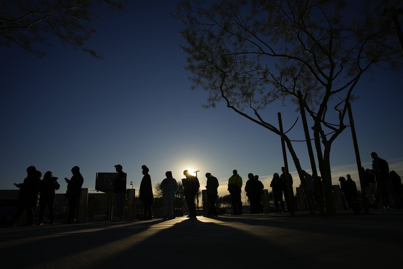PHOTO COLLECTION: US Election 2024, Lines from East to West | iNFOnews.ca