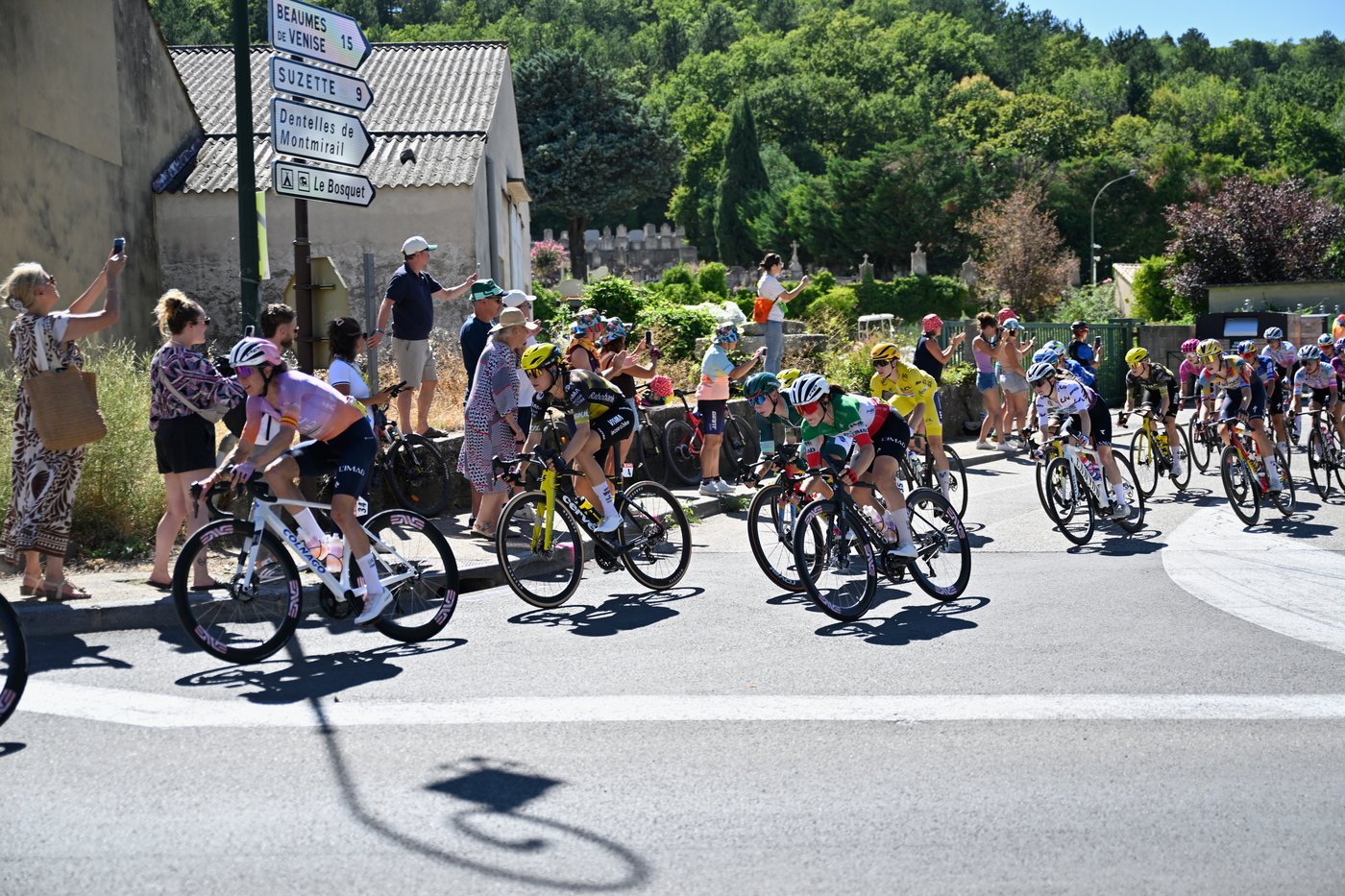 Niewiadoma-Phinney wins Mont Ventoux stage to take overall lead on Women's Tour de France | iNFOnews.ca