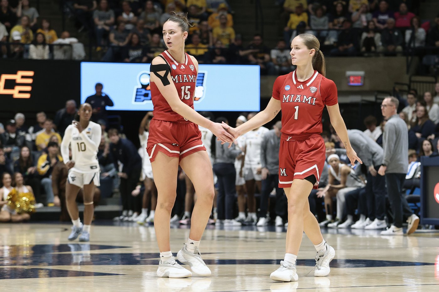 Shaw, Cooke help West Virginia roll over Miami (Ohio) 82-54 in women's NCAA Tournament | iNFOnews.ca