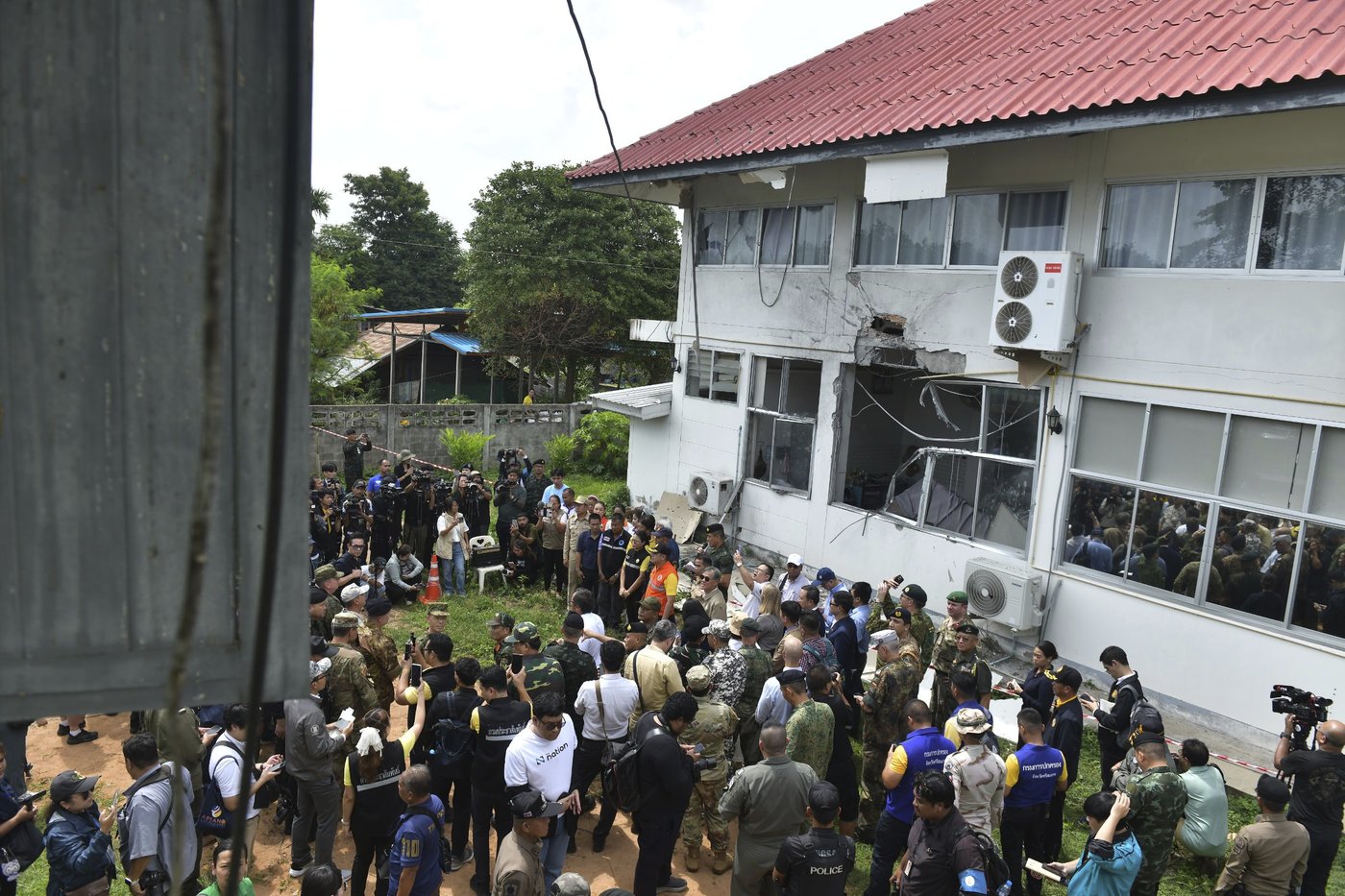 Cambodian and Thai officials meet in Malaysia to iron out ceasefire details | iNFOnews.ca Cambodian and Thai officials meet in Malaysia to iron out ceasefire details | iNFOnews.ca