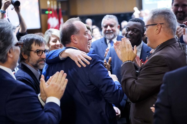 More than 300 MPs have crossed the floor in Parliament since Confederation | iNFOnews.ca More than 300 MPs have crossed the floor in Parliament since Confederation | iNFOnews.ca