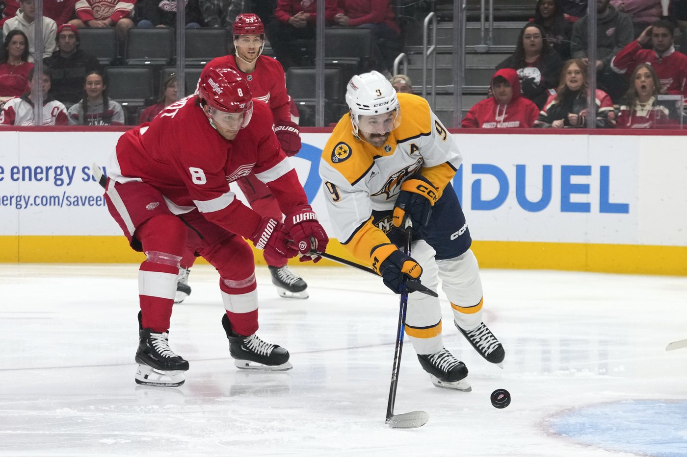Cam Talbot has 41 saves in 32nd career shutout as Red Wings beat Predators 3-0. | iNFOnews.ca