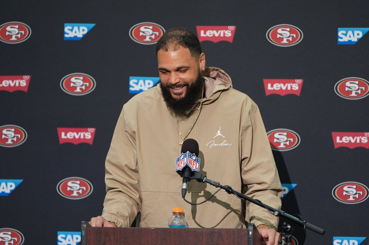 Mike Evans is a 'game changer' in his 1st season with the 49ers | iNFOnews.ca