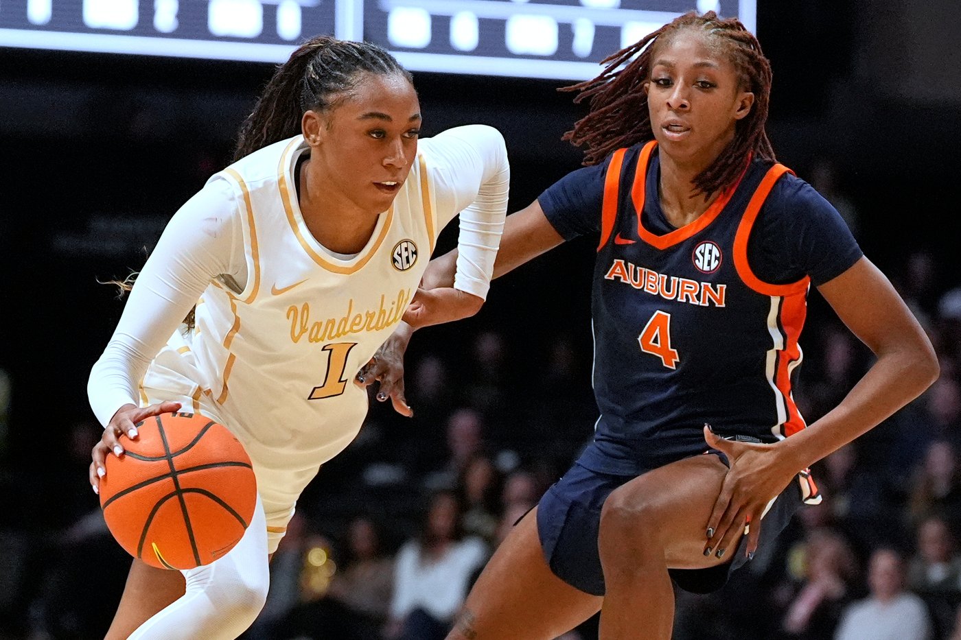 Blakes scores 20, No. 5 Vanderbilt moves to 20-0 in win over Auburn | iNFOnews.ca Blakes scores 20, No. 5 Vanderbilt moves to 20-0 in win over Auburn | iNFOnews.ca