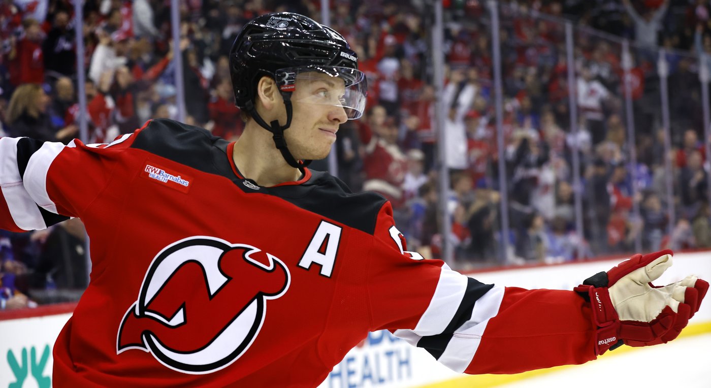 Dumoulin scores OT winner to give Devils 5-4 win over Bruins. | iNFOnews.ca