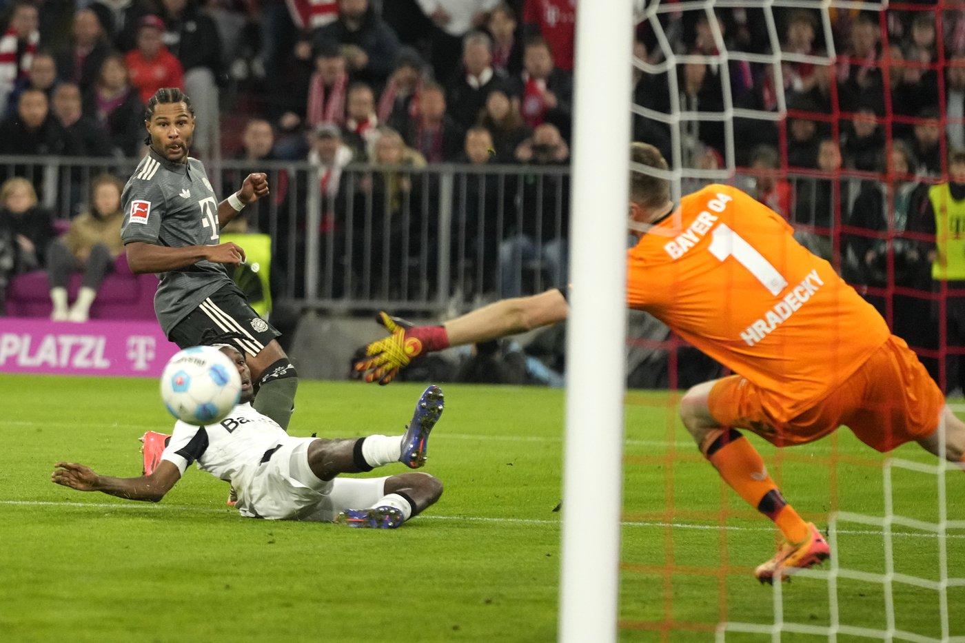 Stalemate between Bayern and Leverkusen, St Pauli enjoys first Bundesliga win in 13 years | iNFOnews.ca