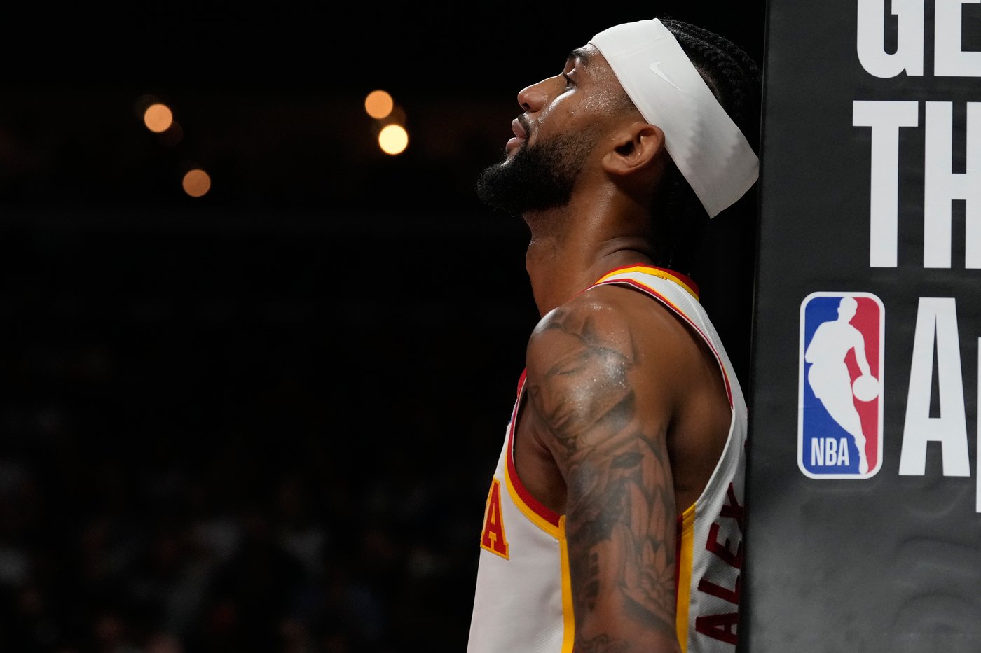 A sweet Hawks season ends on a sour note with a 51-point playoff blowout by Knicks | iNFOnews.ca