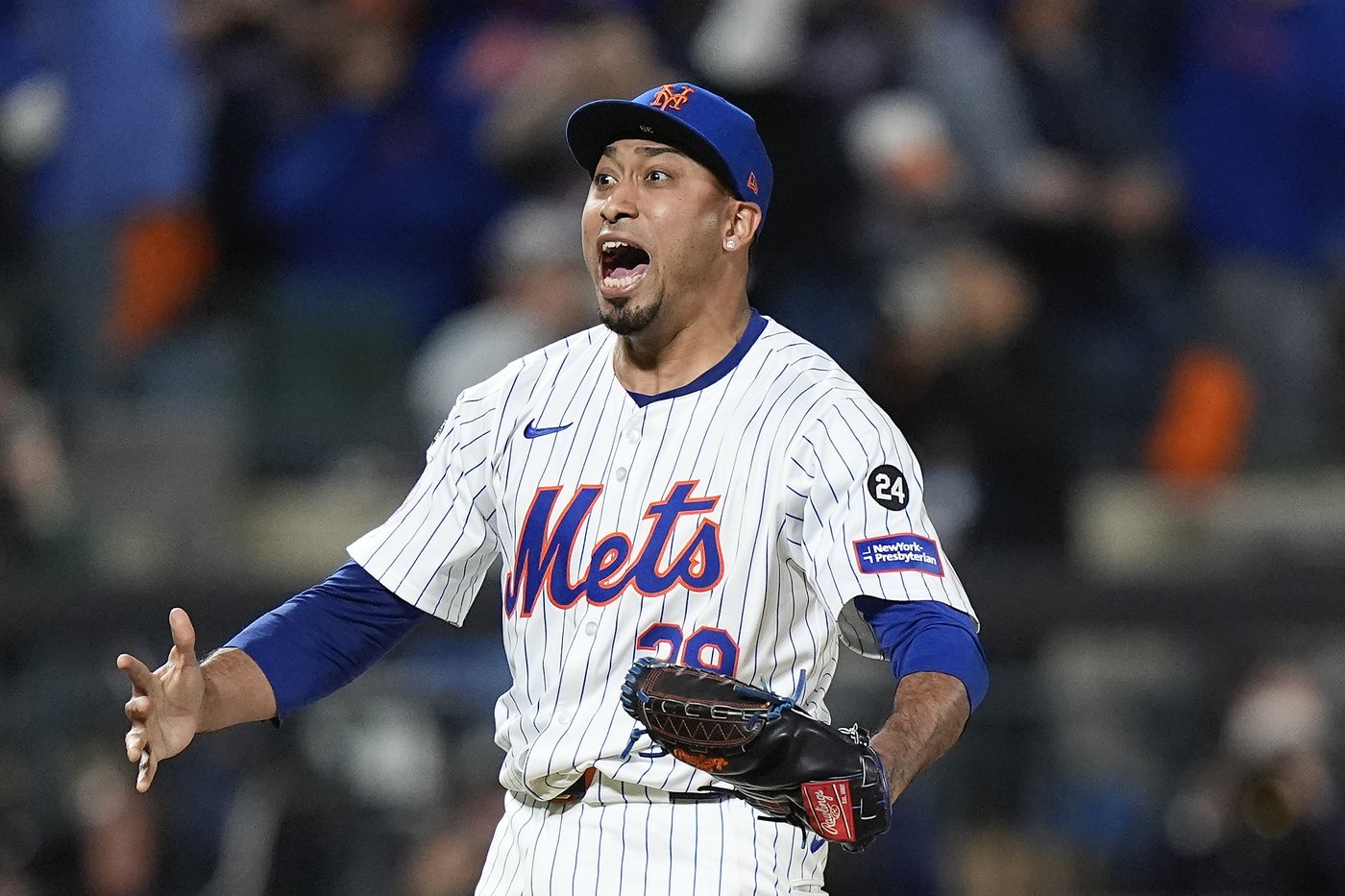 Rookie manager Carlos Mendoza's magic touch has helped resurgent Mets reach NLCS | iNFOnews.ca