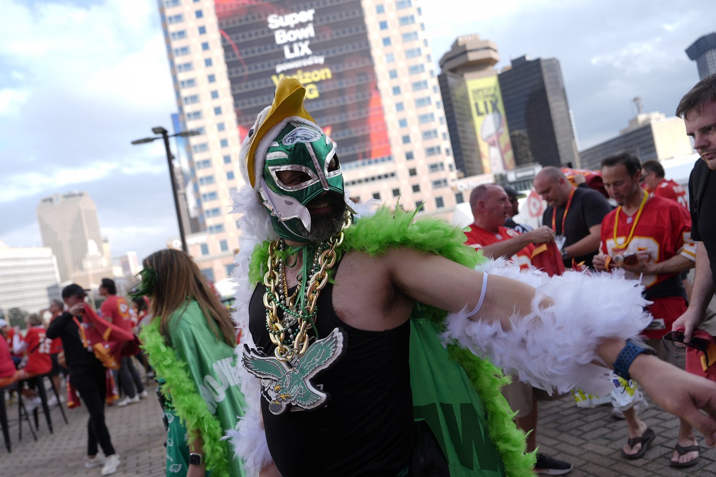 The Latest: Eagles spoil Chiefs' three-peat bid, win Super Bowl 40-22 | iNFOnews.ca