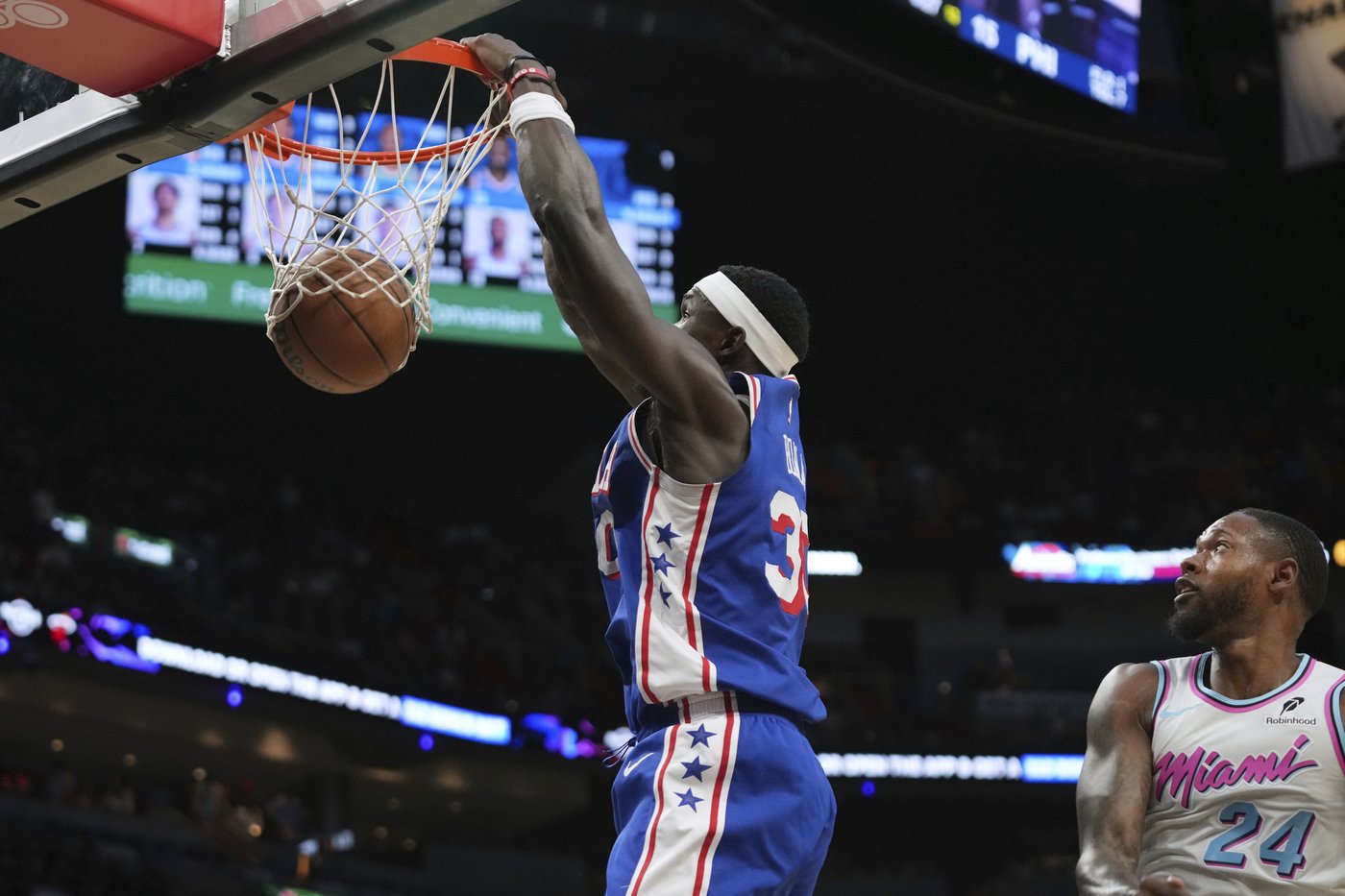 Robinson scores 21, Herro adds 20 and Heat rally late to beat 76ers 117-105 | iNFOnews.ca