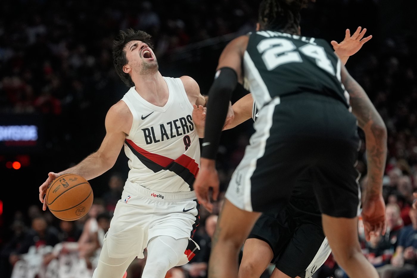 Spurs beat Trail Blazers 120-108 without Wembanyama to take 2-1 series lead | iNFOnews.ca