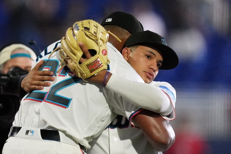 Marlins' Sandy Alcantara throws his 2nd career 'Maddux' and MLB's 1st complete game of the season | iNFOnews.ca