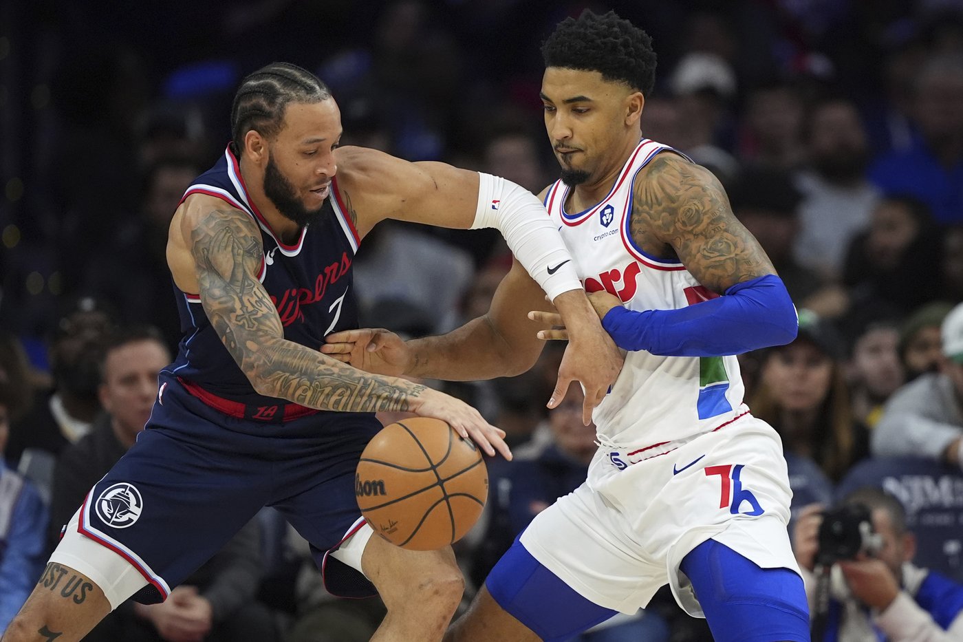 James Harden scores 23 points to lead Clippers to rout over his old 76ers team, 125-99 | iNFOnews.ca